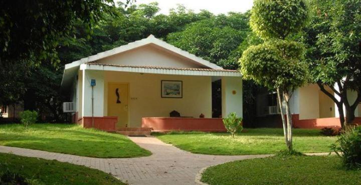 Pragati Resorts Kundakal Kültér fotó